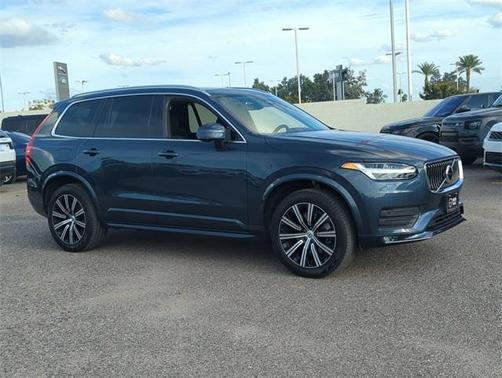 2023 Volvo XC90 B5 Core