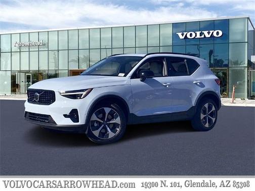 2026 Volvo XC40 B5 Plus