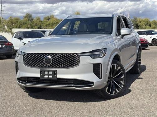 2025 Volvo XC90 B6 Plus 7-Seater