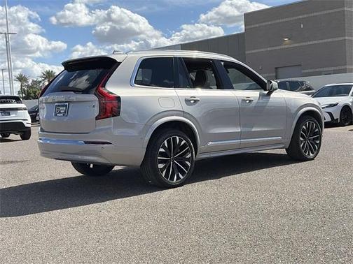 2025 Volvo XC90 B6 Plus 7-Seater