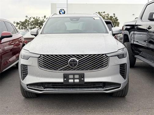 2025 Volvo XC90 B6 Plus 7-Seater