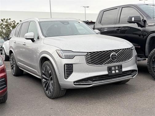 2025 Volvo XC90 B6 Plus 7-Seater