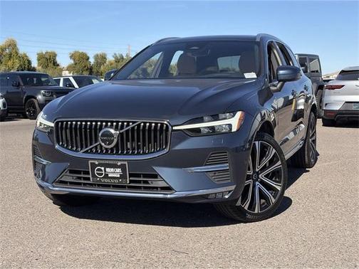2023 Volvo XC60 B5 Ultimate Bright Theme
