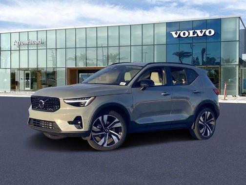 2026 Volvo XC40 B5 Ultra