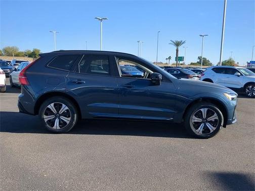 2025 Volvo XC60 Plug-In Hybrid T8 Core