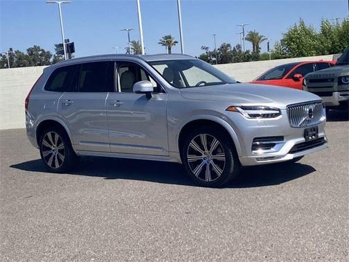 2022 Volvo XC90 T6 Inscription 7 Passenger