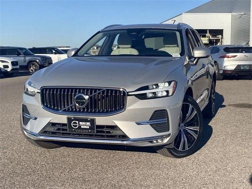 2022 Volvo XC60 B5 Inscription