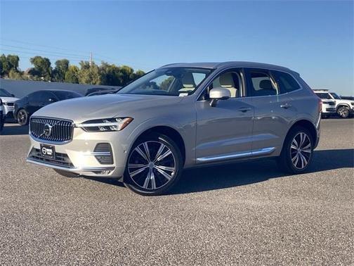 2022 Volvo XC60 B5 Inscription