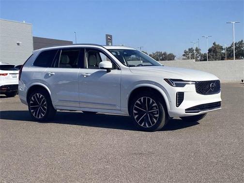 2025 Volvo XC90 B6 Ultra