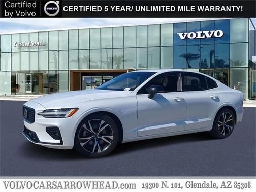 2023 Volvo S60 B5 Plus Dark Theme