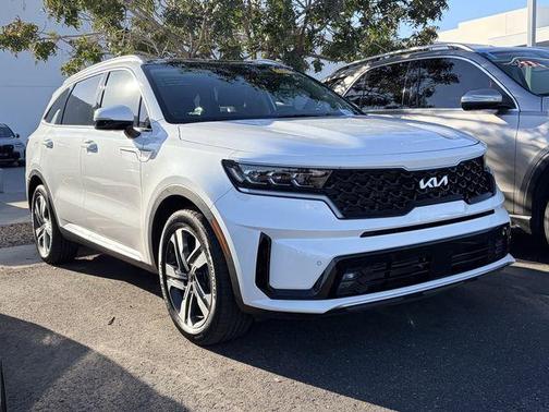 2022 Kia Sorento Plug-In Hybrid SX