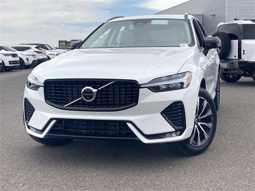 2025 Volvo XC60 B5 Plus