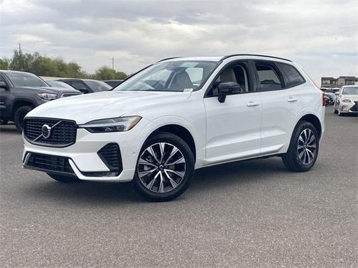 2025 Volvo XC60 B5 Plus