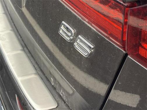 2022 Volvo XC60 B5 Inscription