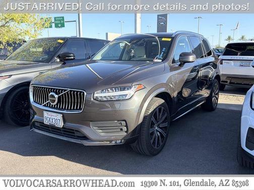 Platinum Gray Metallic 2023 Volvo XC90 B5 Core