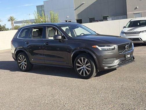 Platinum Gray Metallic 2023 Volvo XC90 B5 Core