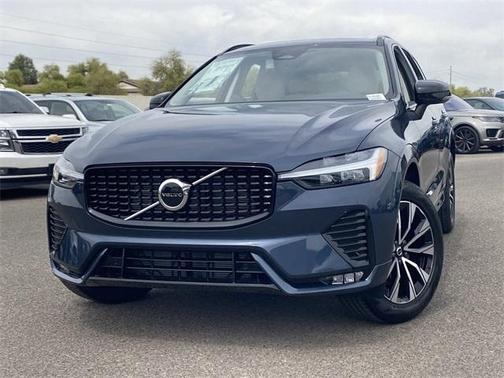 2025 Volvo XC60 B5 Core