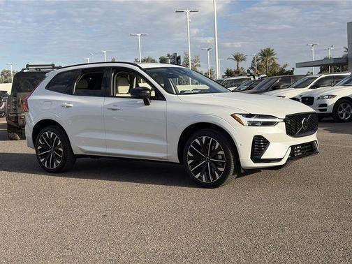 Crystal White 2026 Volvo XC60 Plug-In Hybrid T8 Ultra