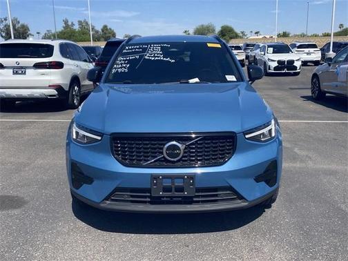 2024 Volvo XC40 B5 Core
