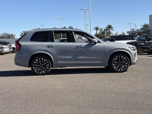 2025 Volvo XC90 Plug-In Hybrid T8 Ultra 7-Seater