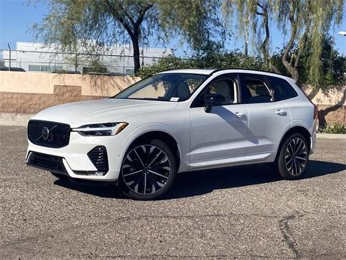 2026 Volvo XC60 B5 Ultra