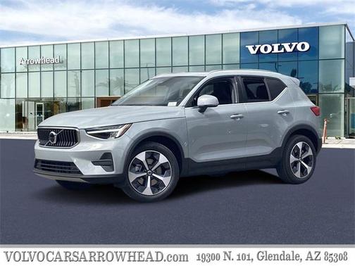 2025 Volvo XC40 B5 Core Bright Theme