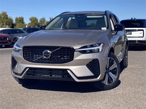 2025 Volvo XC60 Plug-In Hybrid T8 Core