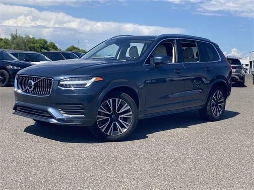 2021 Volvo XC90 T5 Momentum 7 Passenger
