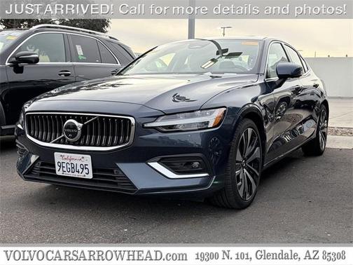 2023 Volvo S60 B5 Ultimate Bright Theme