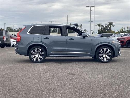 2021 Volvo XC90 T6 Inscription 7 Passenger