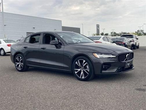 2025 Volvo S60 B5 Core