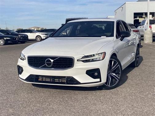2019 Volvo S60 T5 R-Design
