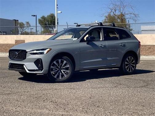 2025 Volvo XC60 B5 Core