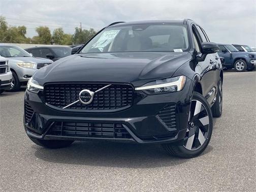 2025 Volvo XC60 Plug-In Hybrid T8 Plus