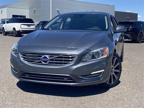 2017 Volvo S60 T5 Inscription Platinum