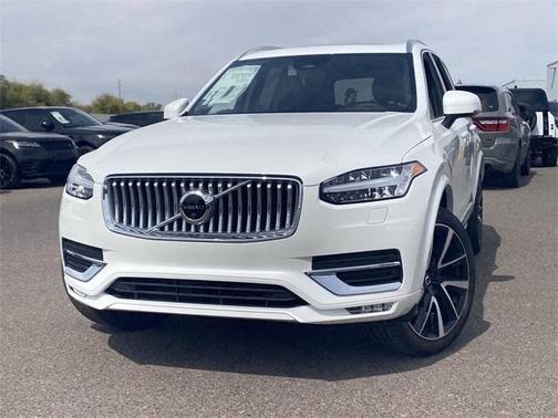 2025 Volvo XC90 B6 Plus 7-Seater