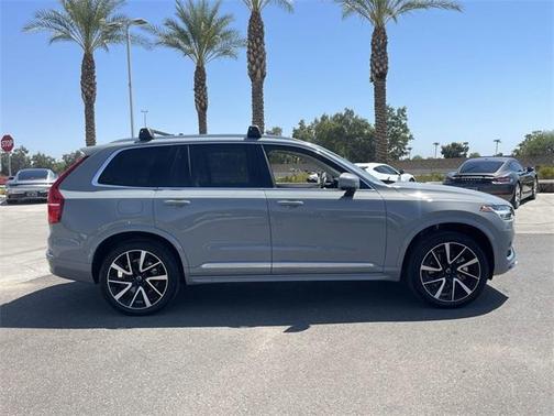 2025 Volvo XC90 B6 Plus 6-Seater