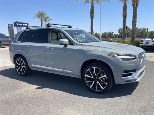 2025 Volvo XC90 B6 Plus 6-Seater