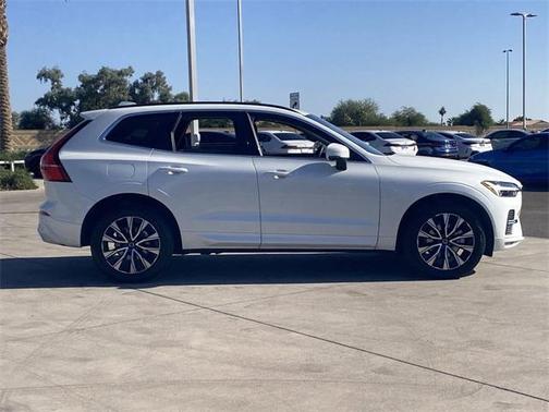 2023 Volvo XC60 B5 Core