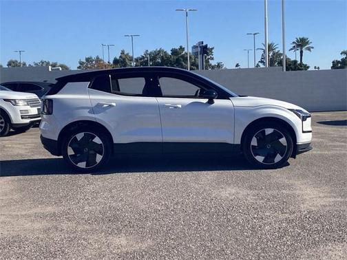 2025 Volvo EX30 Twin Motor Plus