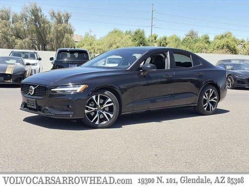 2025 Volvo S60 B5 Plus