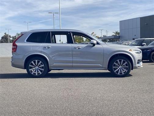 2025 Volvo XC90 B5 Core