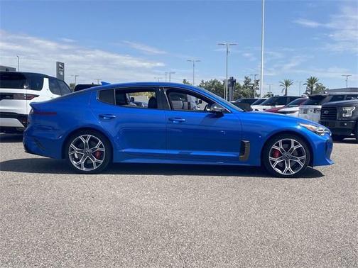2021 Kia Stinger GT2