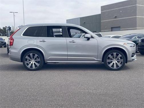 2025 Volvo XC90 Plug-In Hybrid T8 Ultra 6-Seater