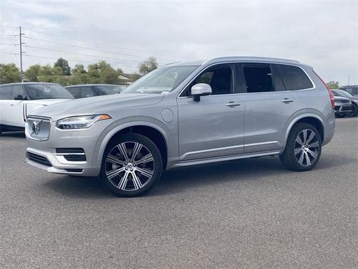 2025 Volvo XC90 Plug-In Hybrid T8 Ultra 6-Seater