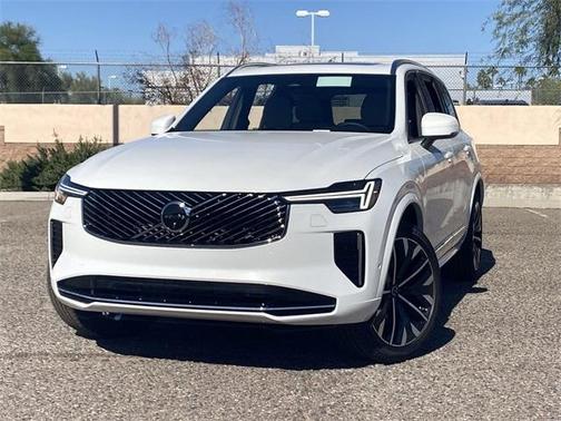 2026 Volvo XC90 B6 Plus 7-Seater