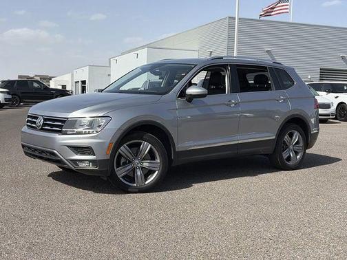Pyrite Silver Metallic 2021 Volkswagen Tiguan 2.0T SEL