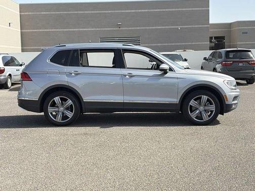 Pyrite Silver Metallic 2021 Volkswagen Tiguan 2.0T SEL