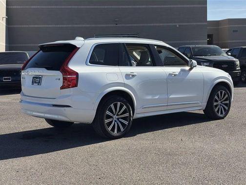 2023 Volvo XC90 B5 Plus