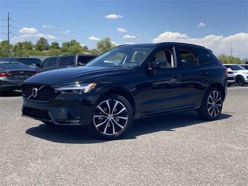 2025 Volvo XC60 B5 Plus